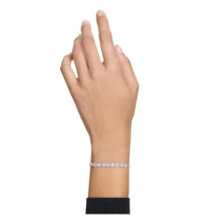 Angelic Armbånd i Hvitt, 5071173 - Tidløs Eleganse med Gnistrande Krystallpavé, Rhodiumbelagt
