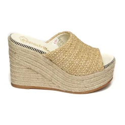 Beige Sandaler for Sommerantrekk