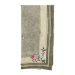 Blomstrete brodert skjerf
