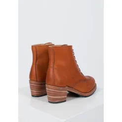 3404 Boots