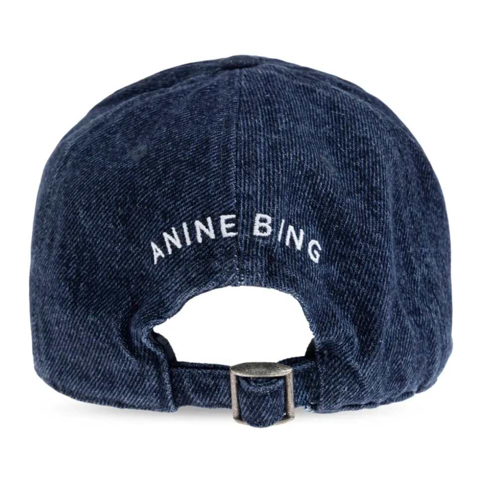 Caps