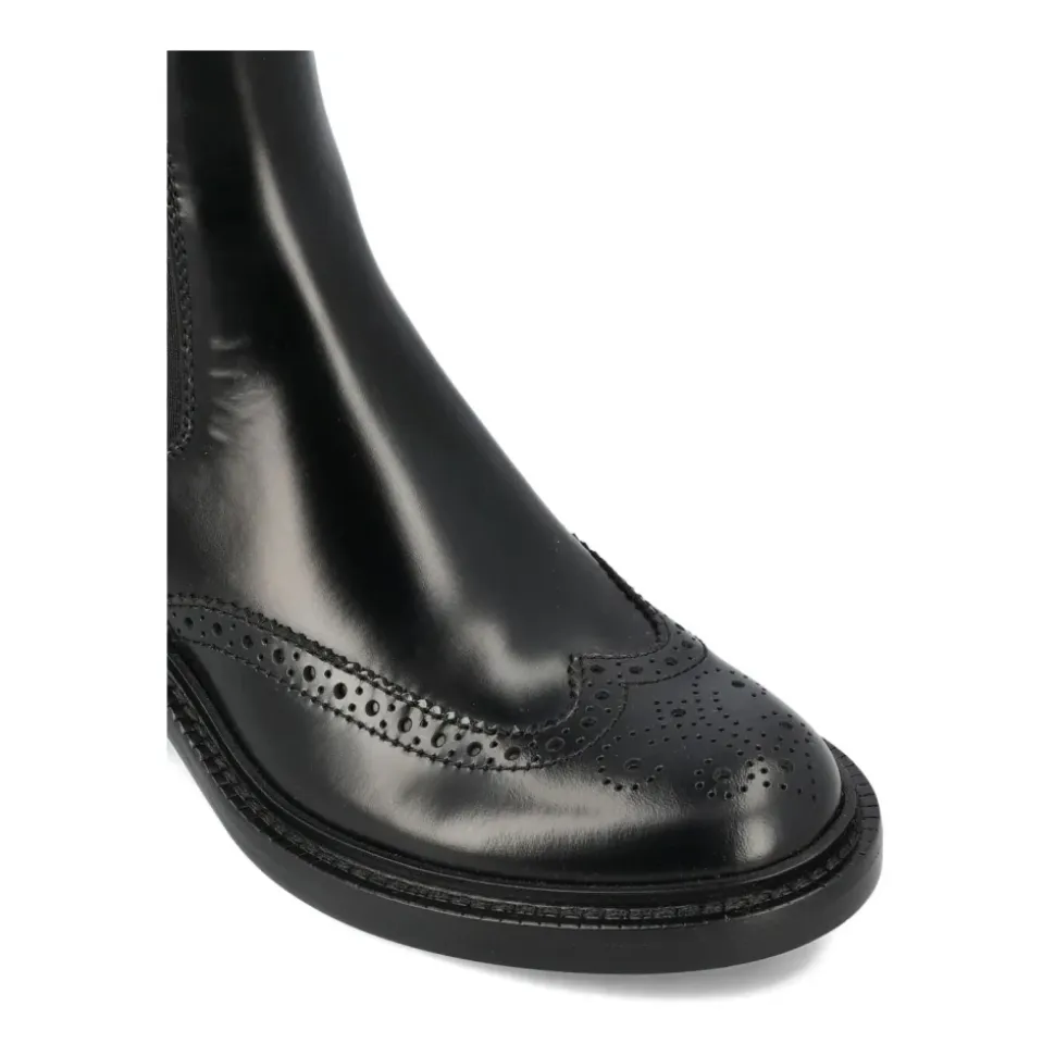 Chelsea Boots