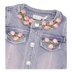 Denimjakke med rosa skyggeeffekt