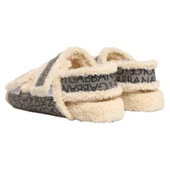 Flats Sandaler