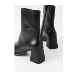 Hedda Boots