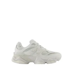 9060 Lace Sneakers