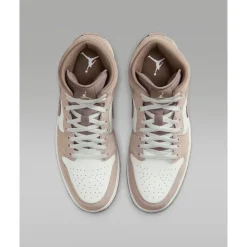 1 Mid Sneaker