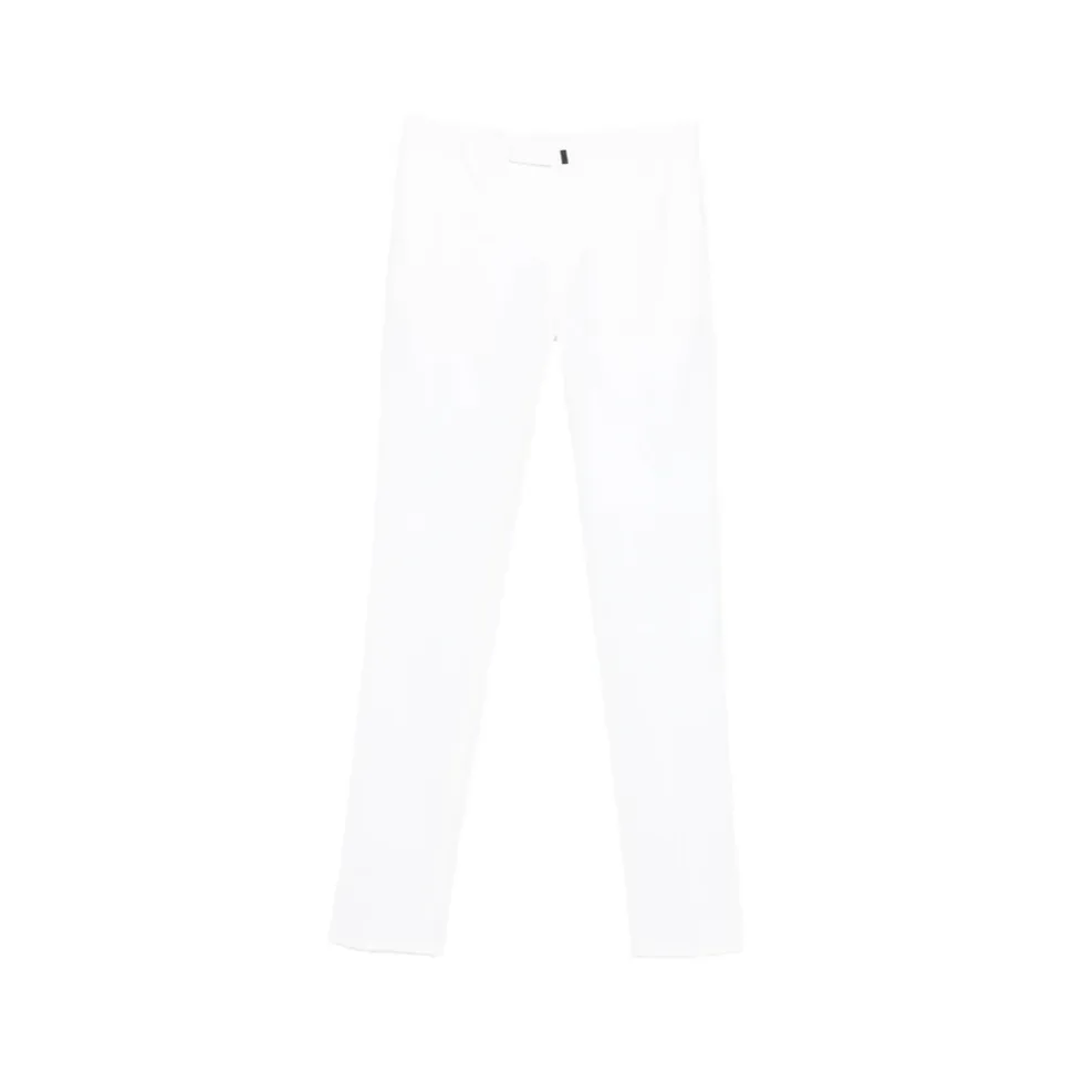 Model 30 Slim Chinos
