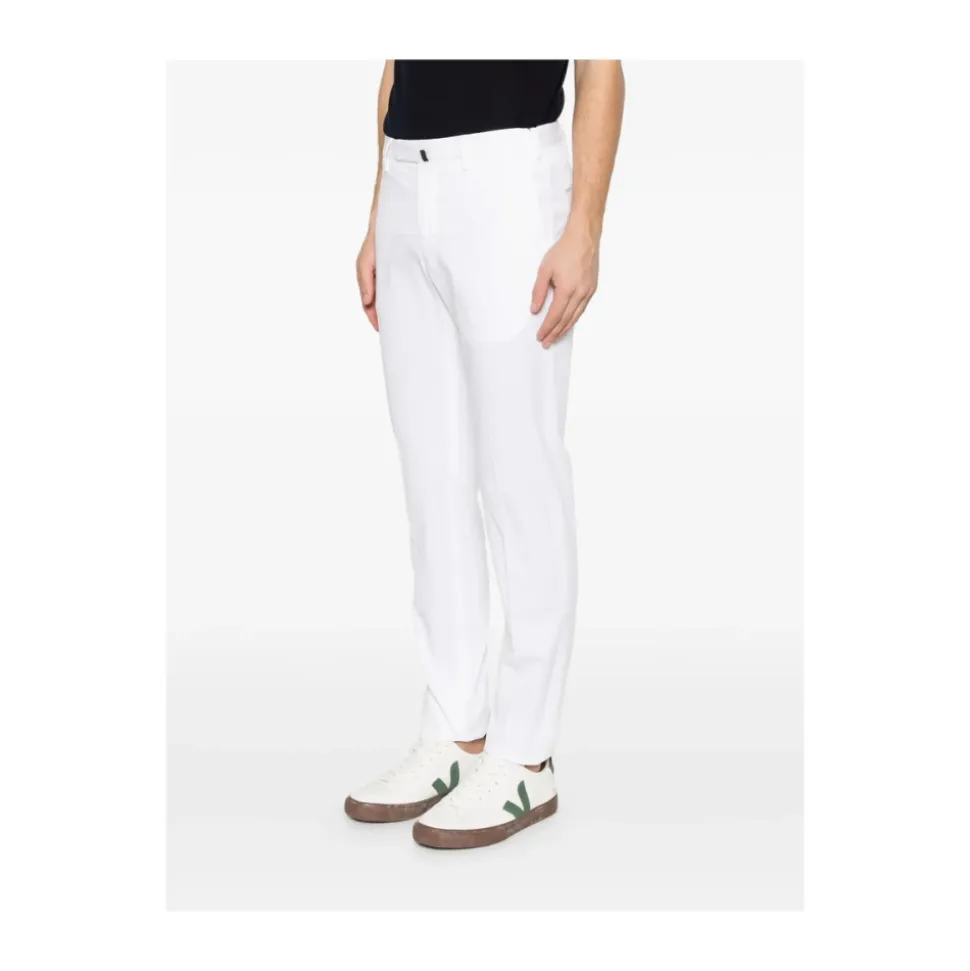 Model 30 Slim Chinos