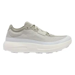005 Neve Sneakers