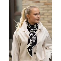 NO. 2 Wool Scarf