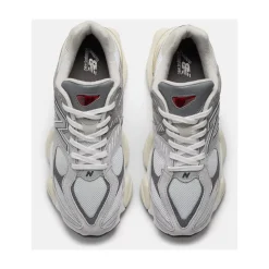 Running Shoes
