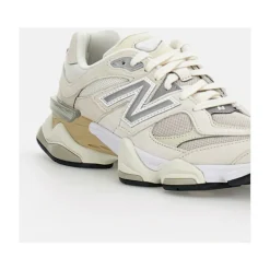 Running Shoes