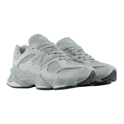 9060 Sneakers