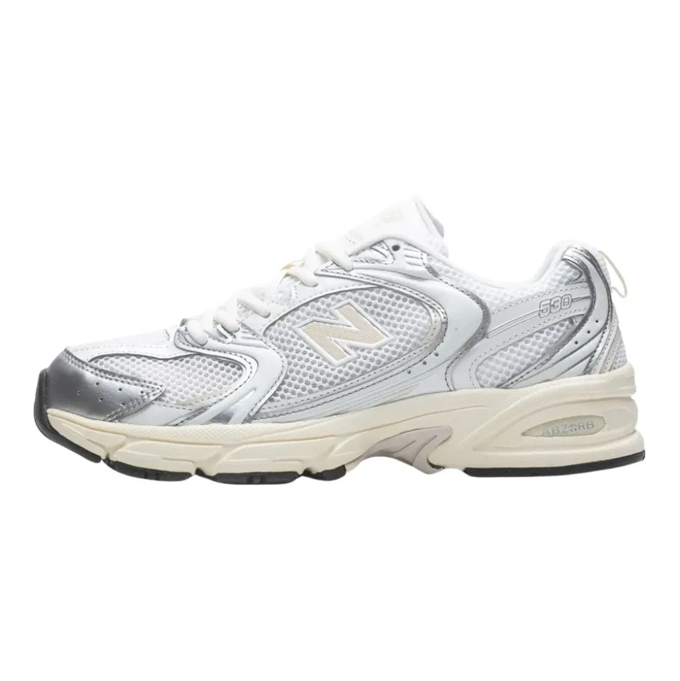 530 Sneakers