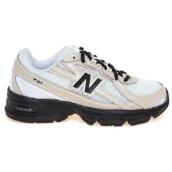 740 Sneakers