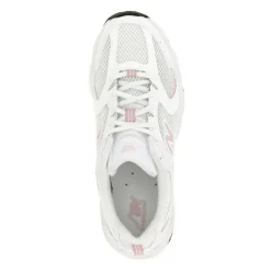 530 Sneakers