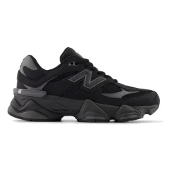 9060 Sneakers