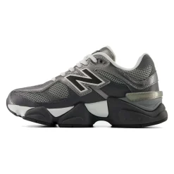 9060 Sneakers