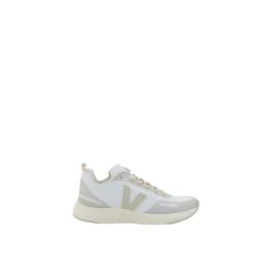 Sneakers med kontrastpaneler og snøring
