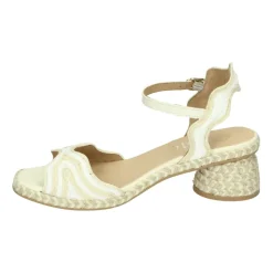 Sporty Hvite Sandaler DANE Modell