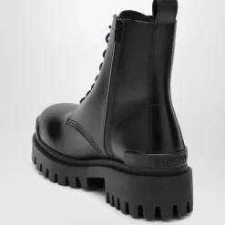 Strike Boot