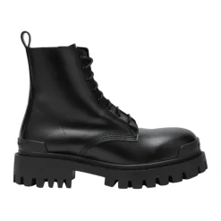 Strike Boot