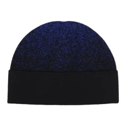 Ullue med brodert logo