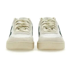 V-90 Sneakers